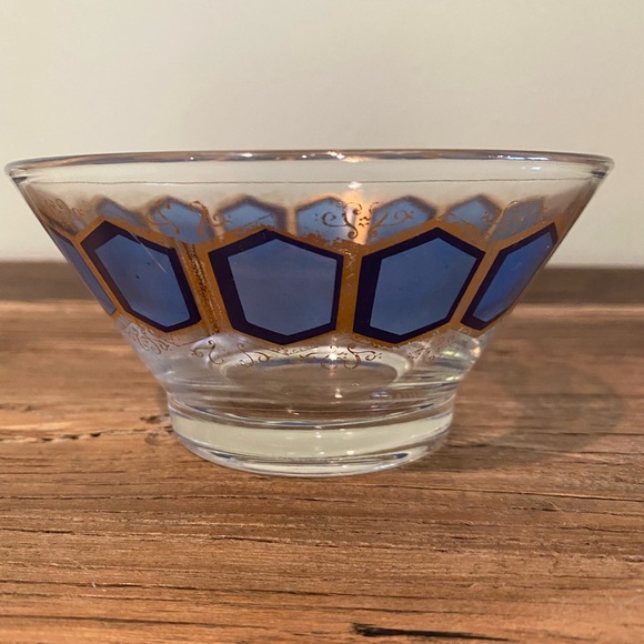 Vintage Washington Pasinski Blue Hexagon Bowl 
One Bowl - Picture 4 of 11
